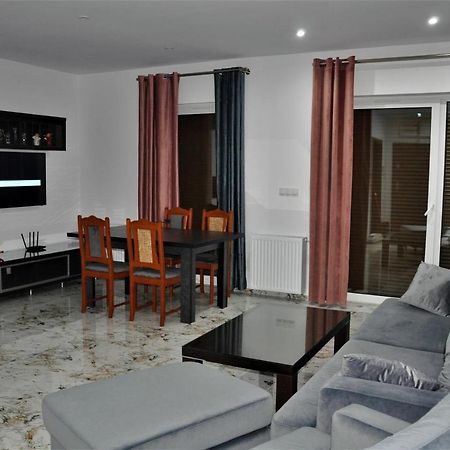 Apartament „Sloneczna Polana” 库多瓦-兹德鲁伊 外观 照片