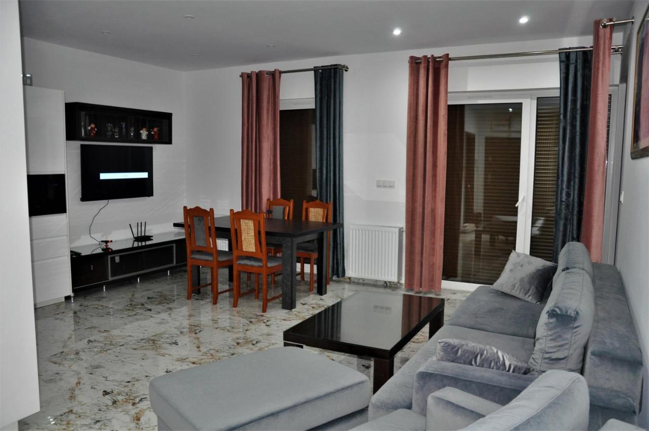 Apartament „Sloneczna Polana” 库多瓦-兹德鲁伊 外观 照片